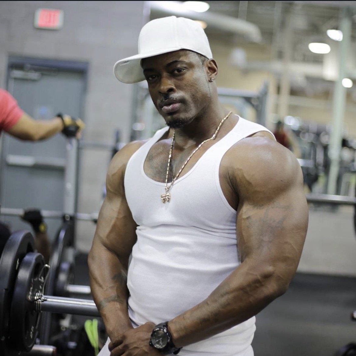 Coach Jeff Hall training at Fitness Junkeez Gym